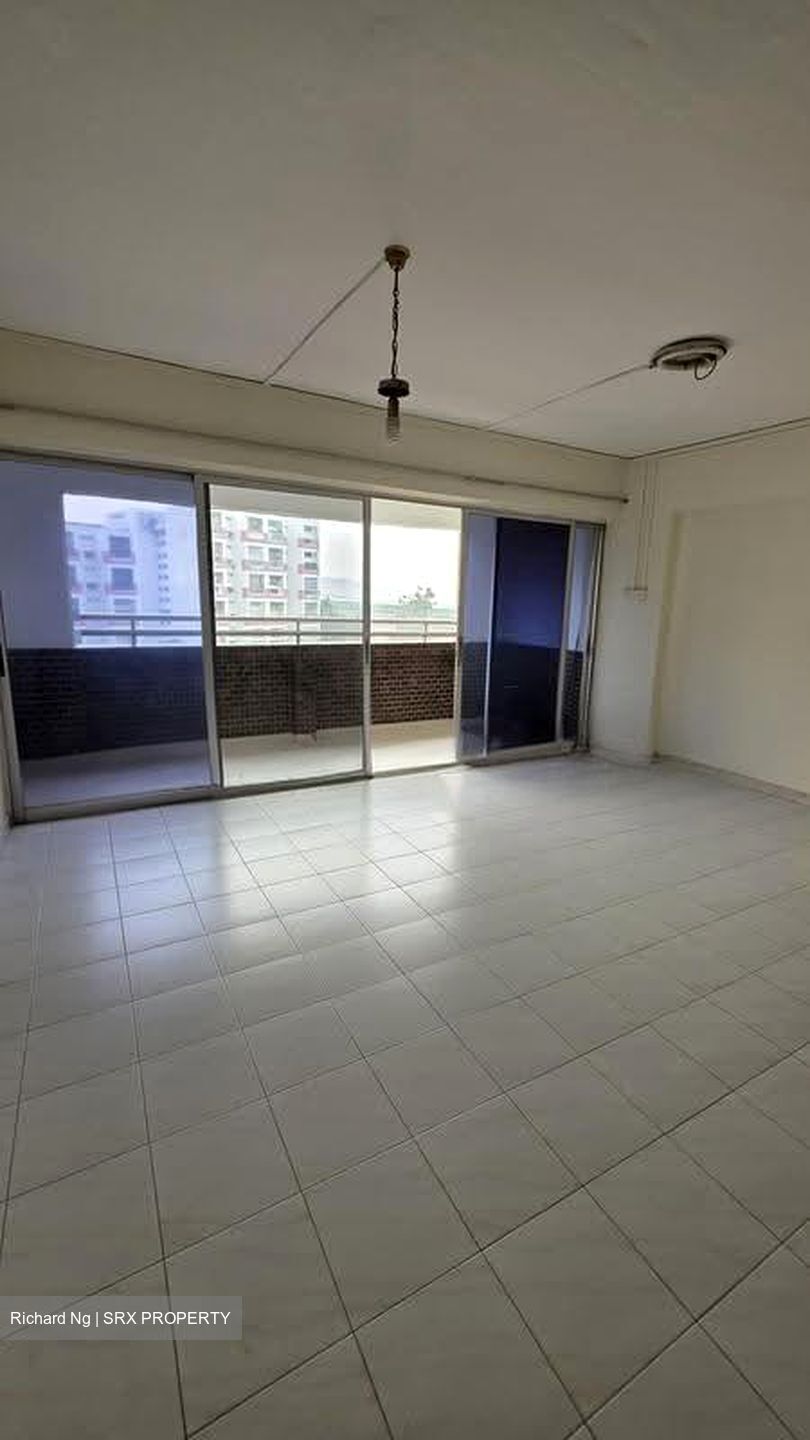Blk 556 Jurong West Street 42 (Jurong West), HDB Executive #636434281